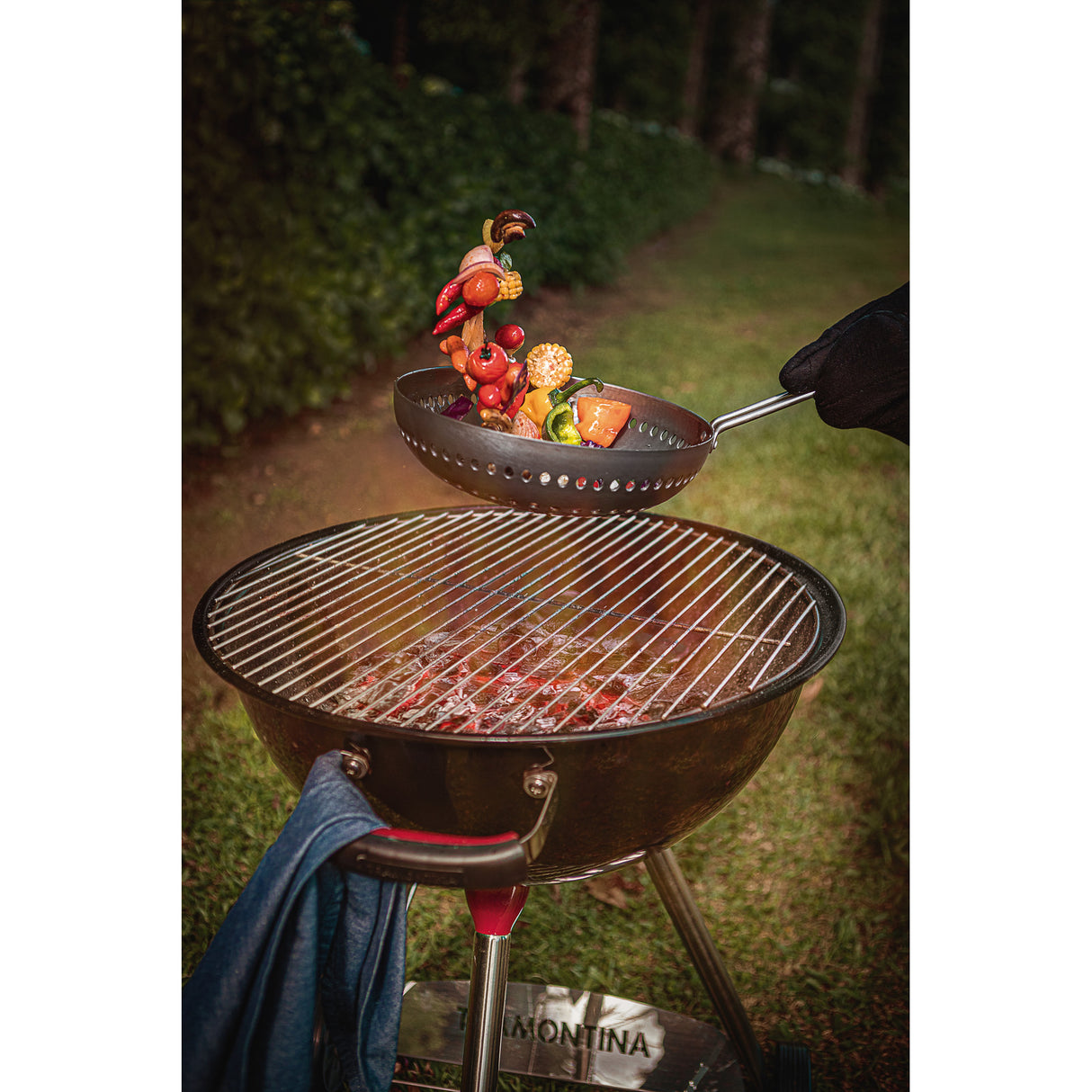 CHURRASCO 26cm perforated wok pan