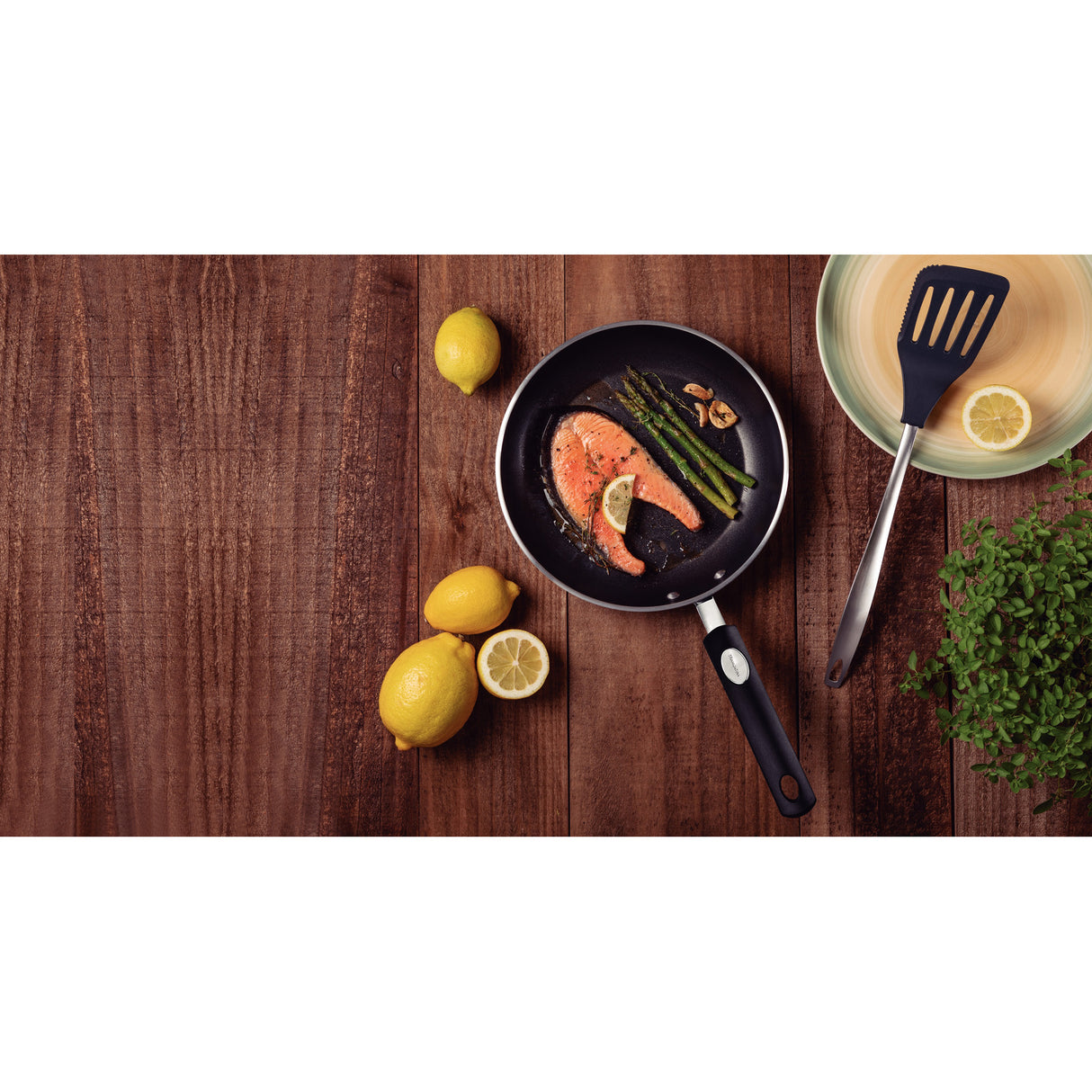 PROFESSIONAL frying pan