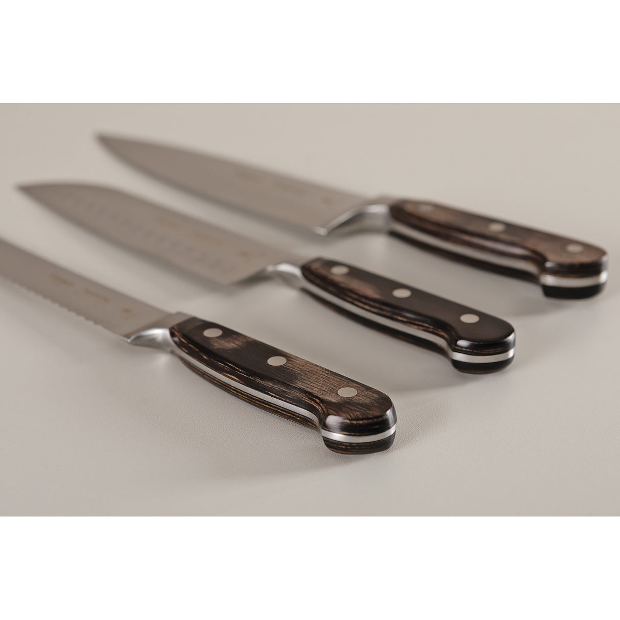 8 colių virėjo peilis, pagamintas iš šimtmečio medienos