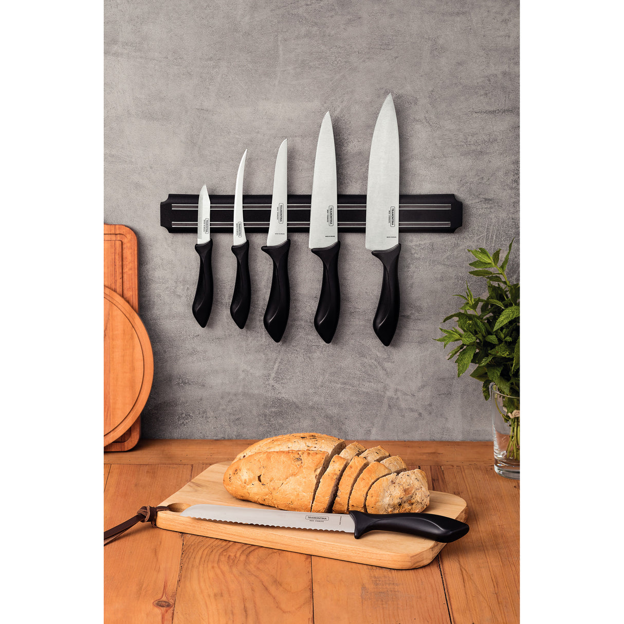 „Tramontina Affilata“ 7 dalių magnetinis stovas ir peilių rinkinys