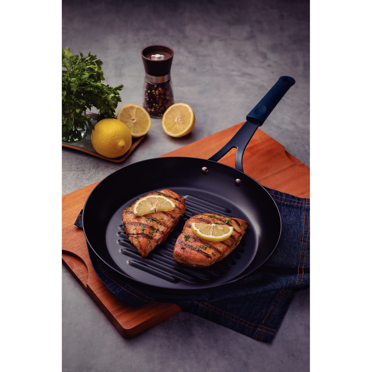 Professional IRON skillet grill