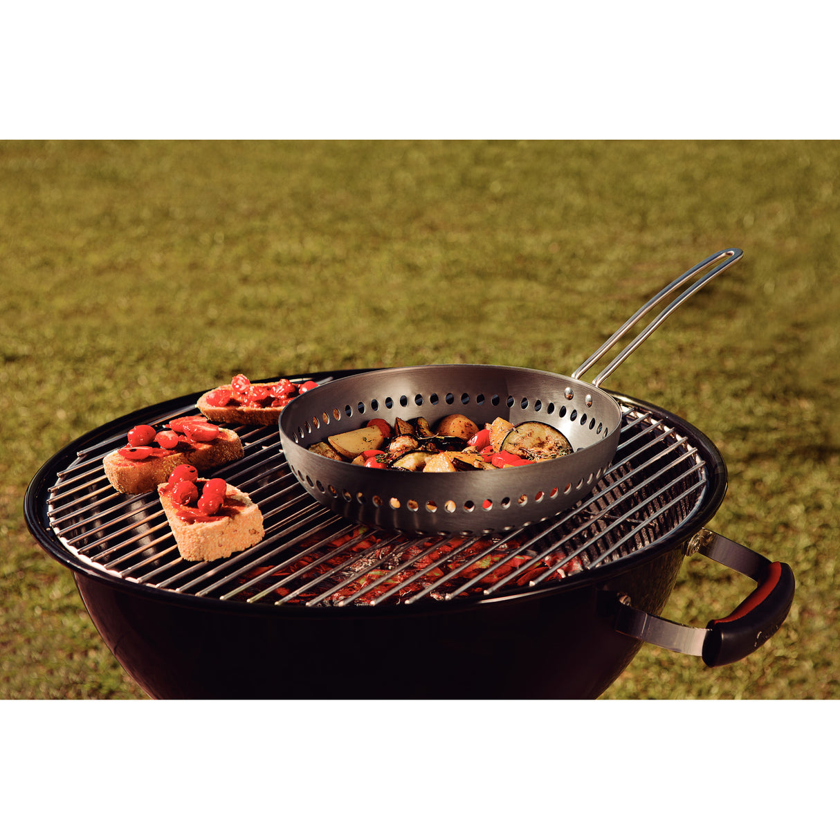 CHURRASCO 26cm perforated wok pan