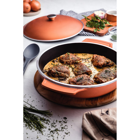 LYON Cepšanas panna 32 cm / 4.3 L – Zelta
