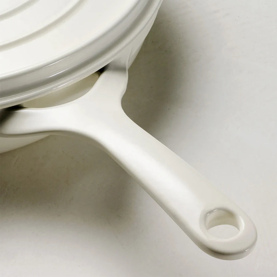 „Latte“ emaliuoto ketaus keptuvė su dangčiu, 30 cm – 3,8 l